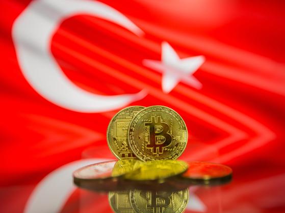 El nuevo proyecto de ley sobre criptomonedas de Turquía impone multas de hasta 182.600 dólares y penas de prisión de 5 años