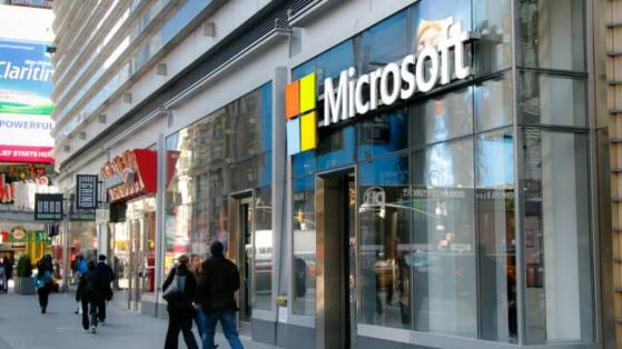Microsoft inyectará 2.100 millones de dólares a la industria de la IA en España