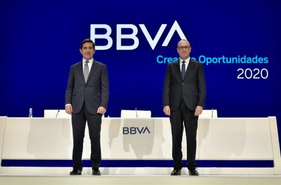 BBVA se convierte en la niña bonita de la banca española para los gestores extranjeros