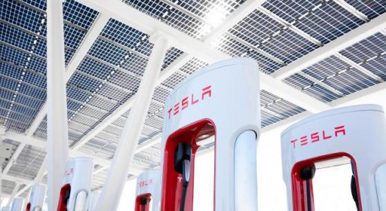 Tesla abrirá sus Superchargers a otros coches este año